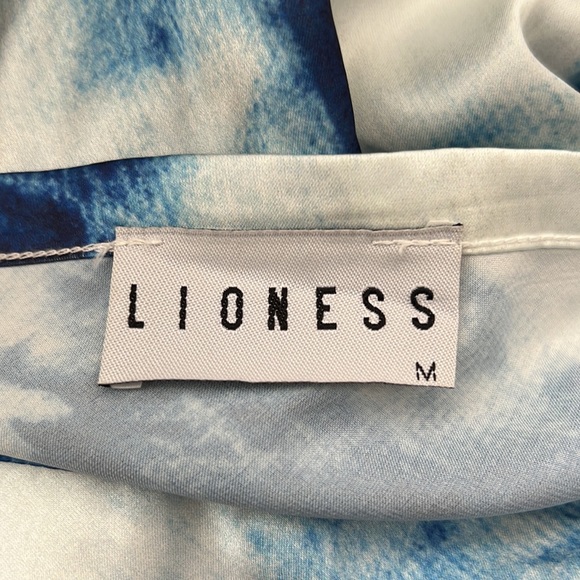 ✨LIONESS Skirt - Tie Dye Midi Satin Skirt - Size Medium - Picture 4 of 4